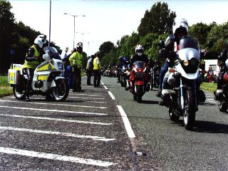 Benhall 2002 - setting off