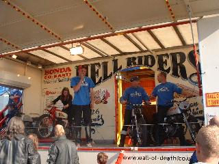 Show 2002 - Wall Of Death